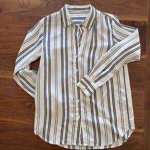 Everlane Relaxed Striped Silk Blouse